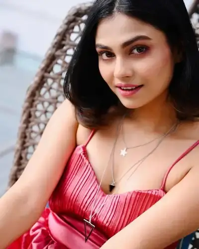 Escort Service Shahganj